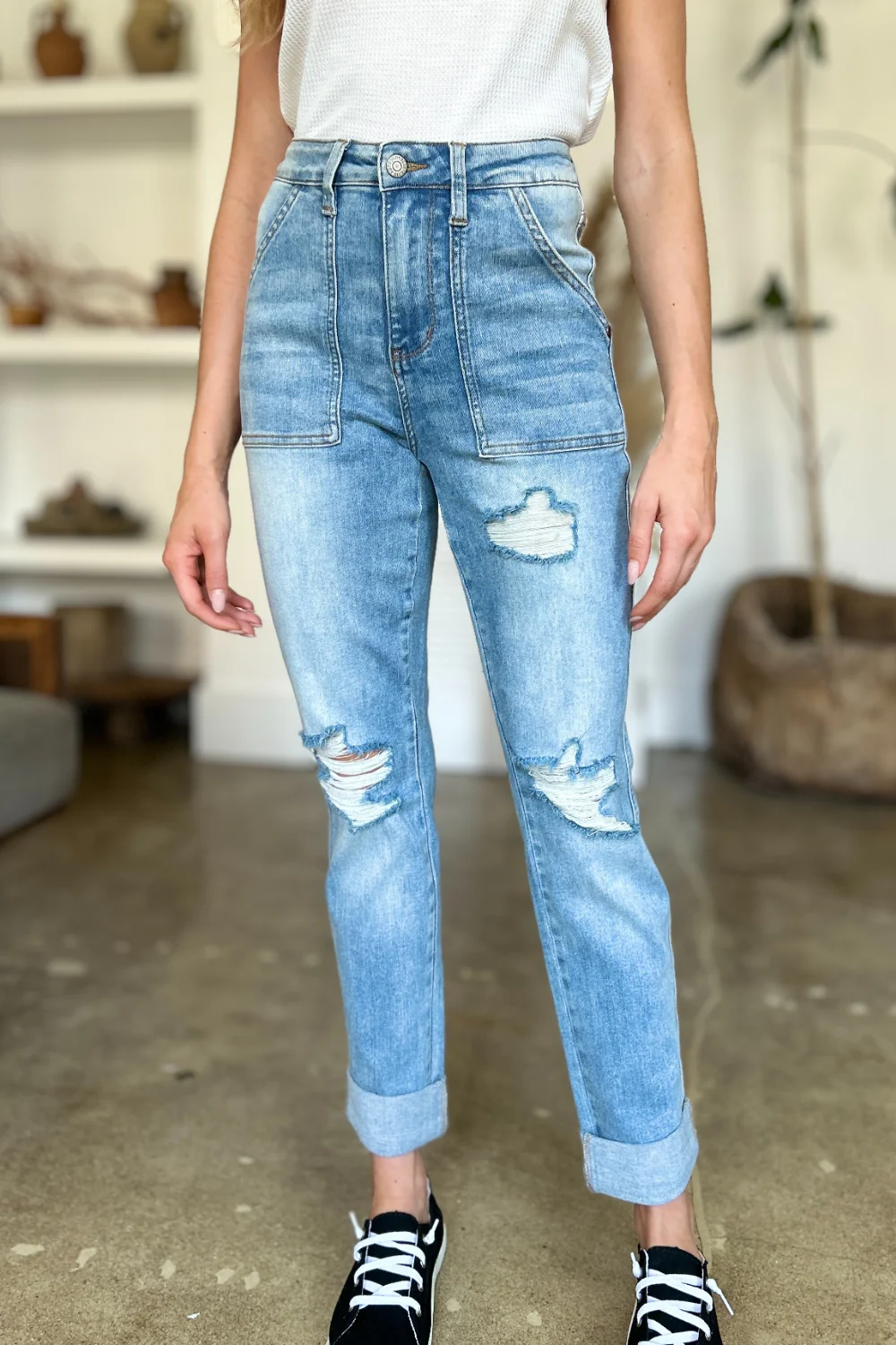Judy Blue Full Size Distressed Straight Jeans with Patch Pockets - Lositime
