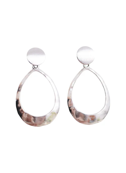 Kinsley Geometric Oval Earrings in Hammered Silver - Lositime
