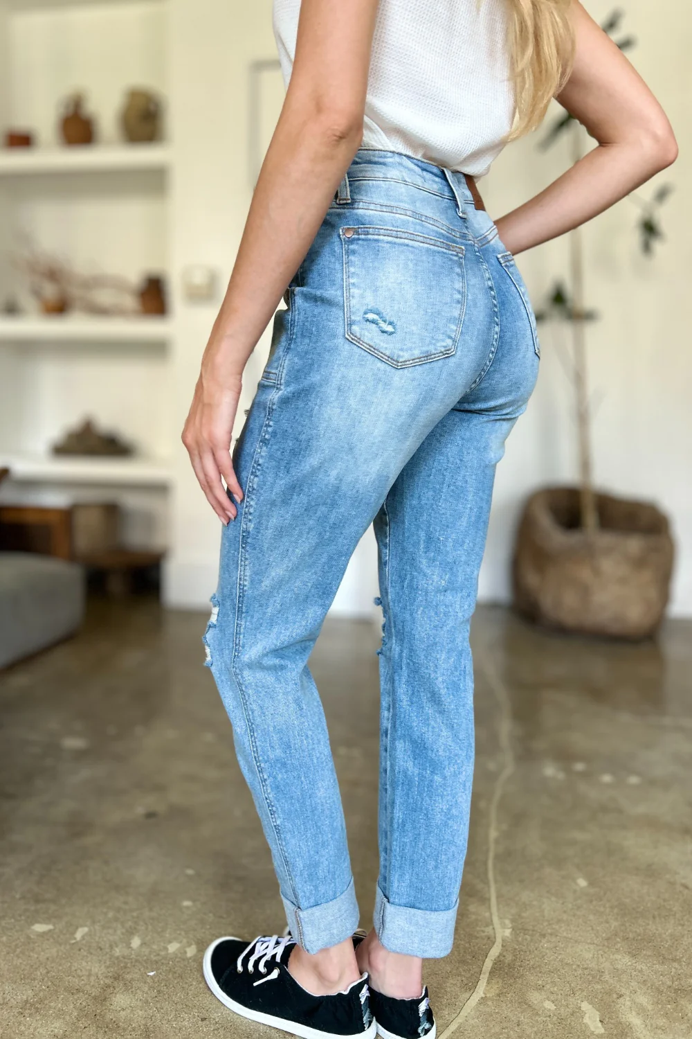 Judy Blue Full Size Distressed Straight Jeans with Patch Pockets - Lositime